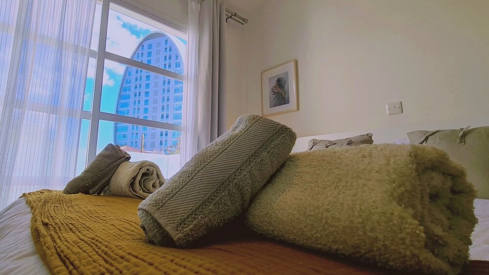 Фото Downtown Retreat by Stay Bnb