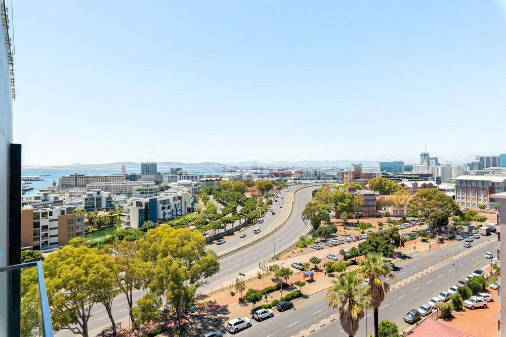 Фото Point Break Luxury Apartments