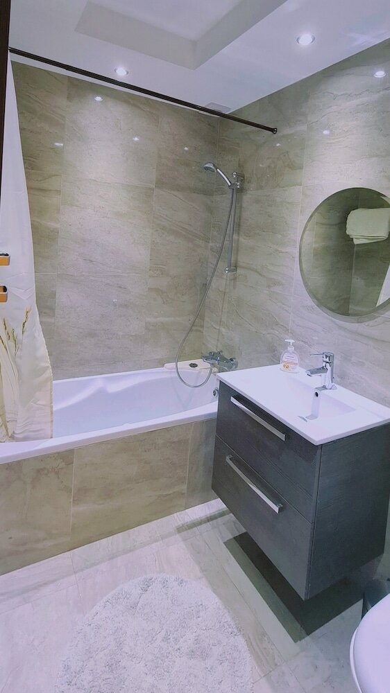 Фото Downtown Retreat by Stay Bnb