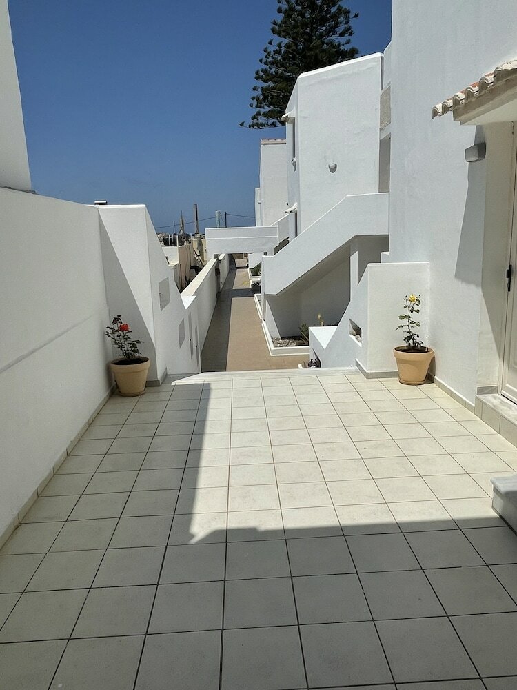 Фото Coralli Beach Hotel