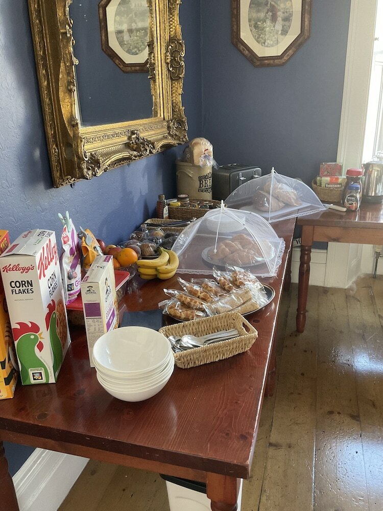 Фото Number 52 Bed & Breakfast