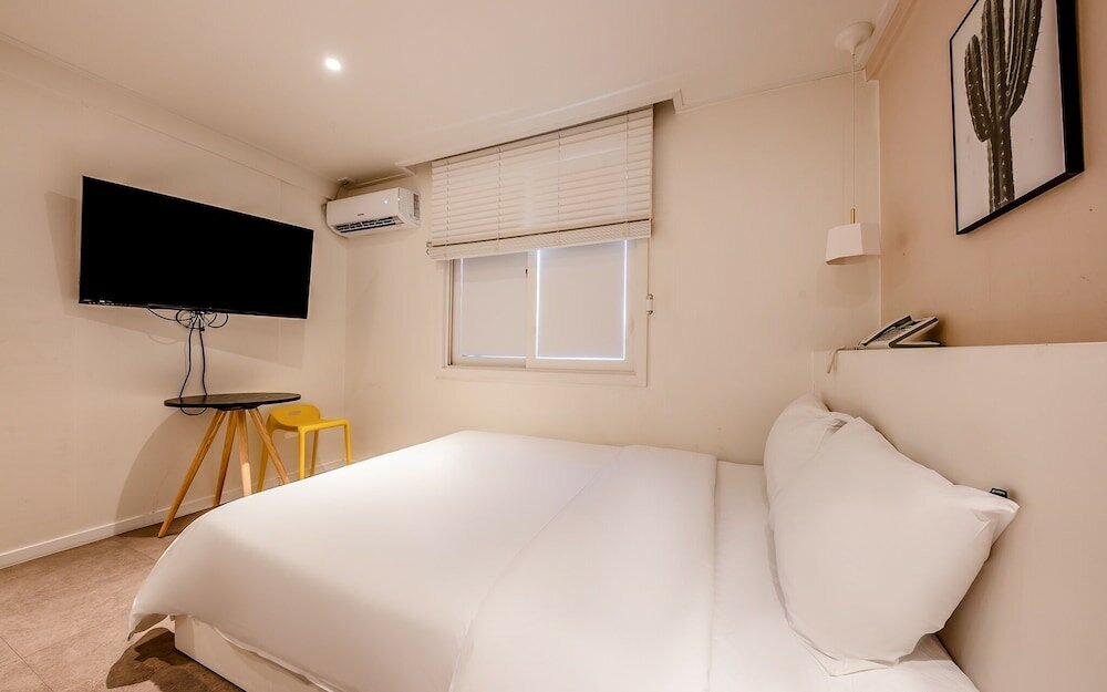 Фото Daejeon Yongjeon Hotel Ben