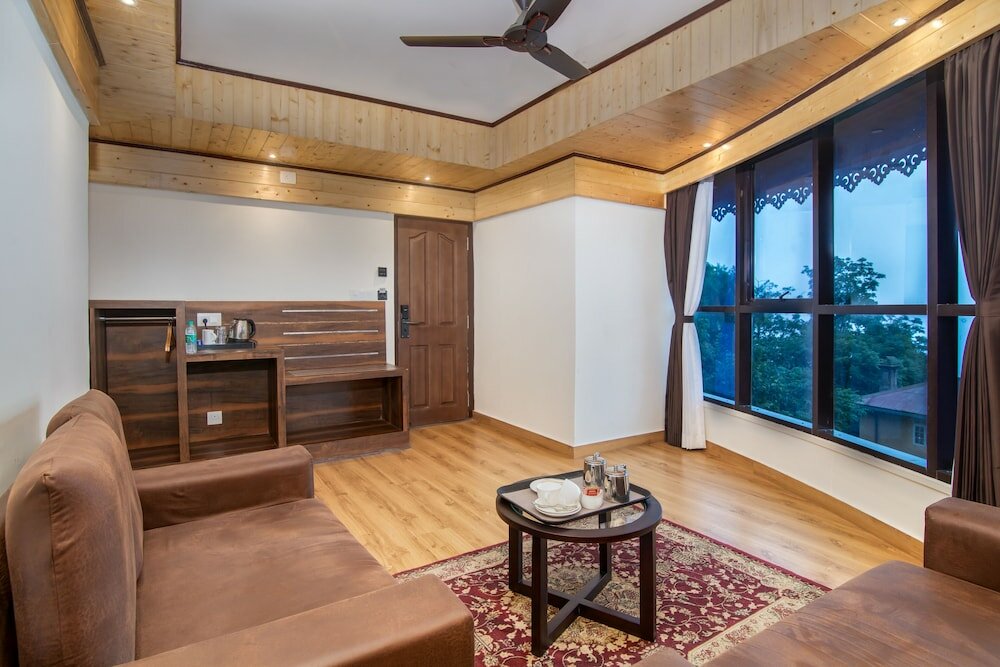 Фото Sumi Queen's Yard Rink Mall Darjeeling