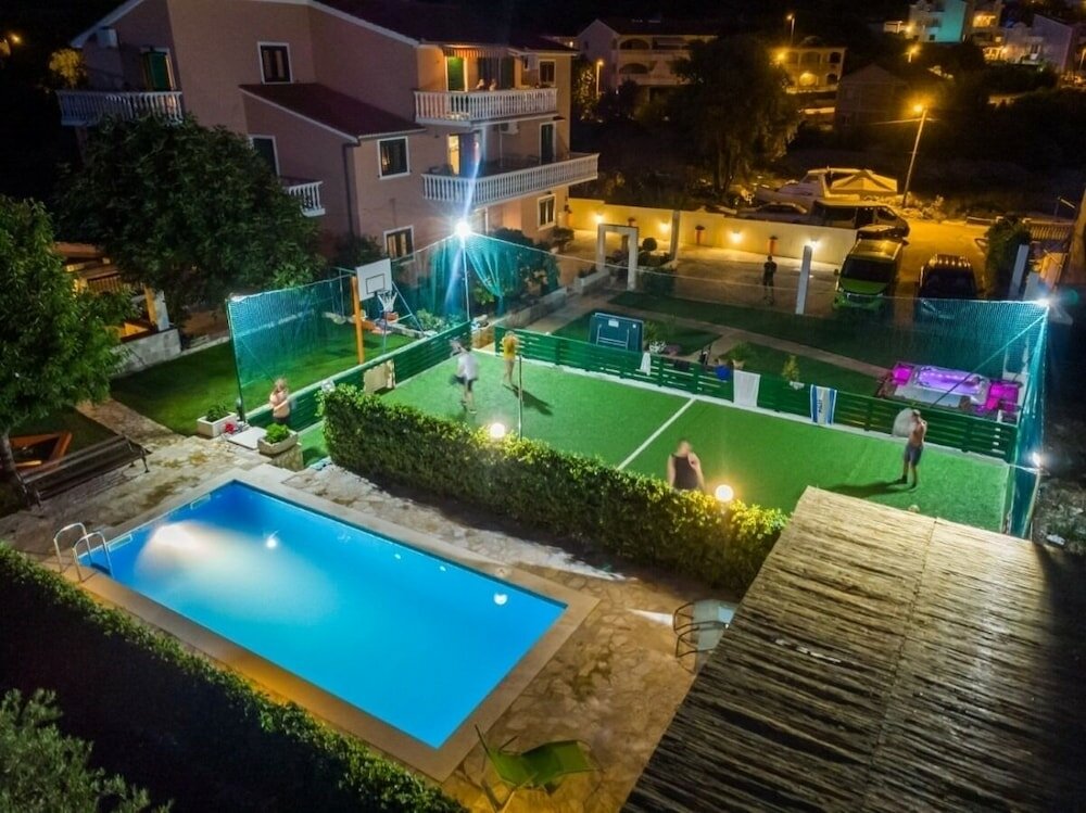 Фото Ani - With Pool and hot tub - A1