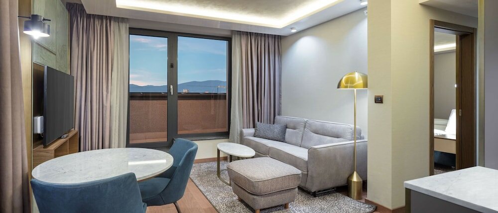 Фото DoubleTree by Hilton Plovdiv Center