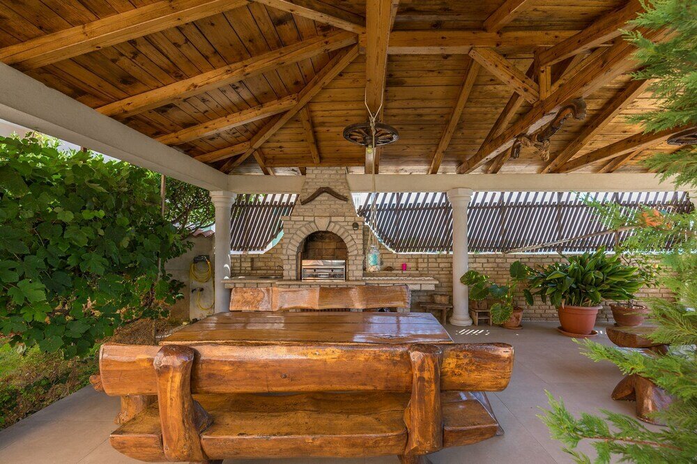 Фото Escape - 20 m From sea - Brown