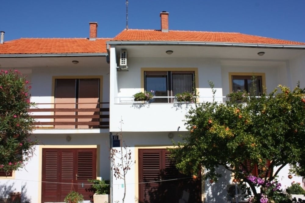 Фото Petri - Close to the sea - A3 Sivi