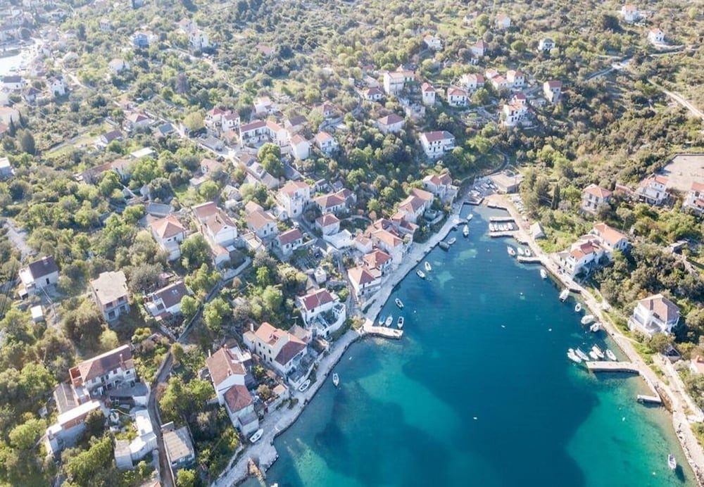 Фото Ivica - 100m From the sea - A5