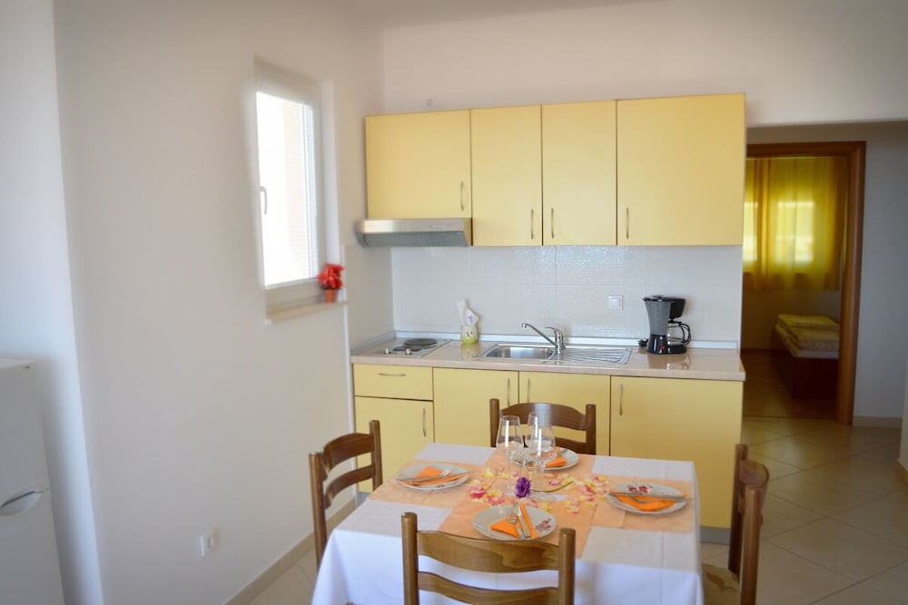 Фото Floral Apartments Pende