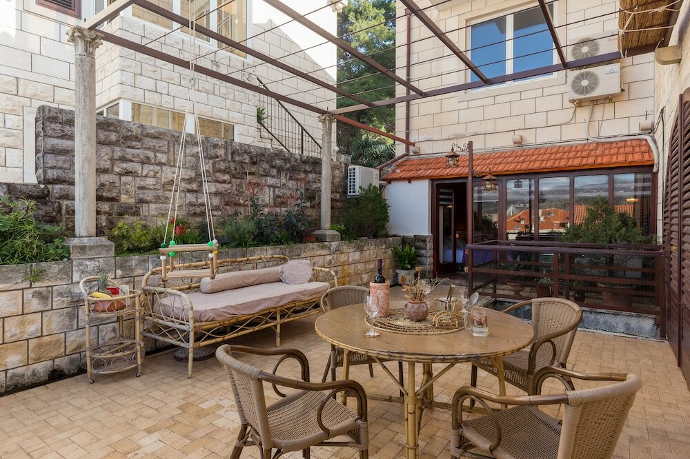 Фото Big Terrace Apartment