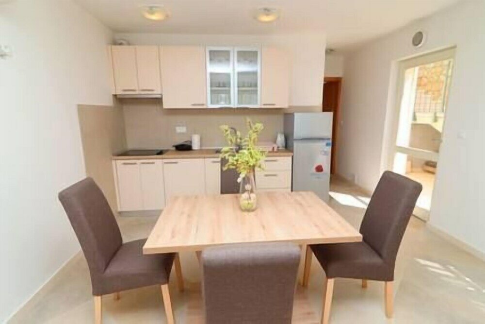 Фото Apartments Seafront Silence