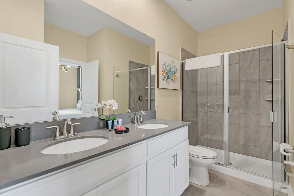 Фото Must See Villa! Private Poolthemed Roomstheater!