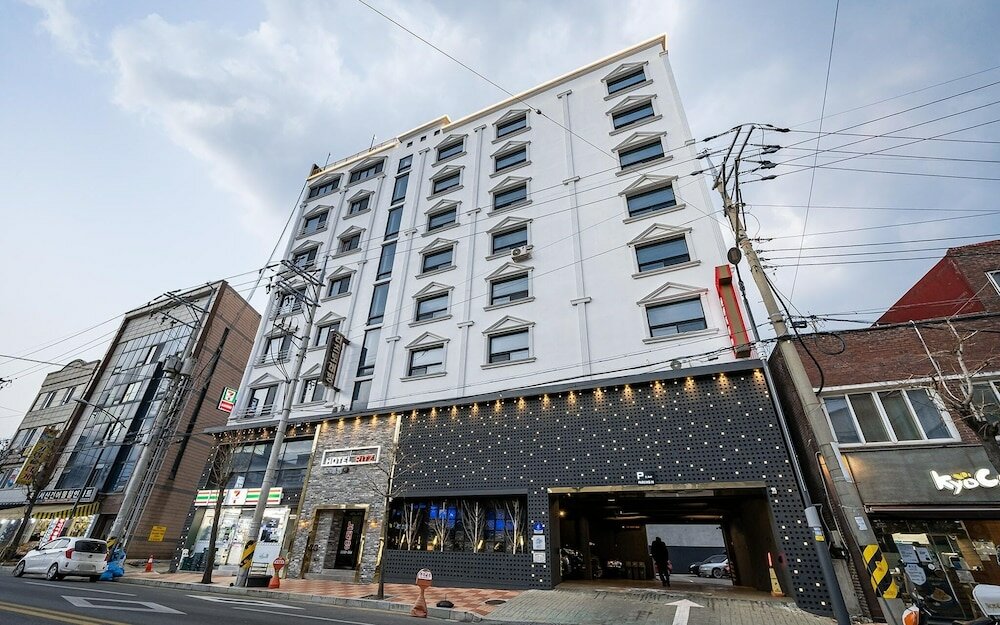 Фото Sokcho Ritz Hotel