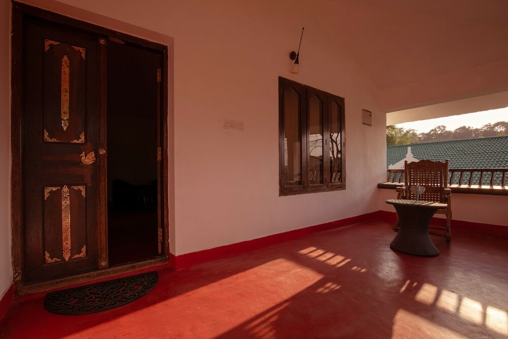 Фото Tuskers Hill by Poppys Anaikatti