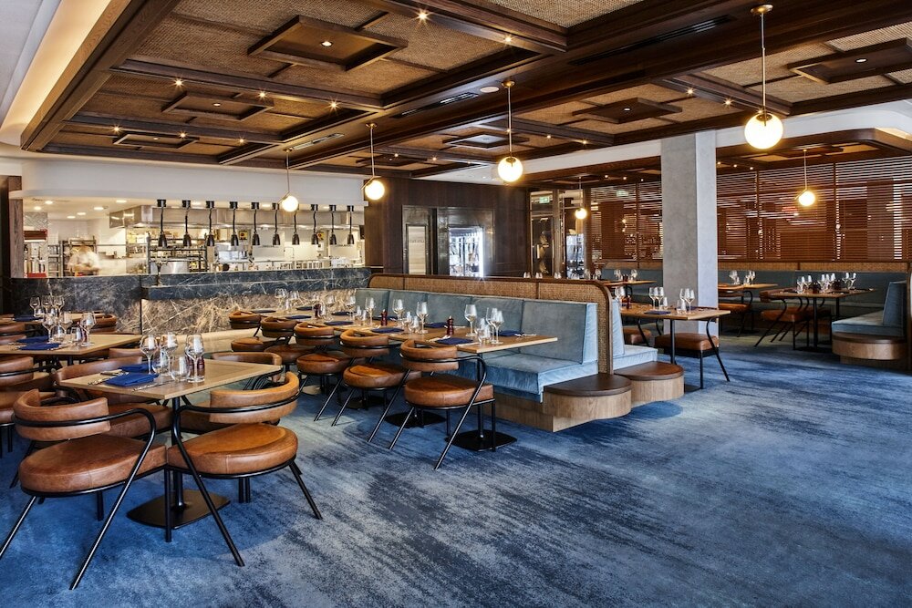 Фото The Gem Hotel