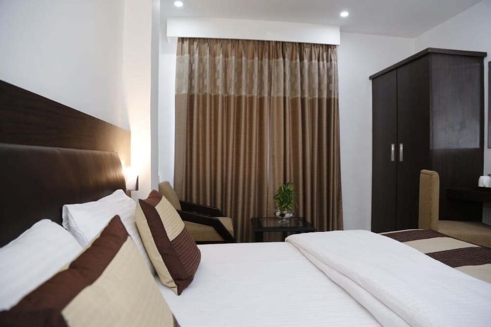 Фото Hotel Krishna by KeyMagics