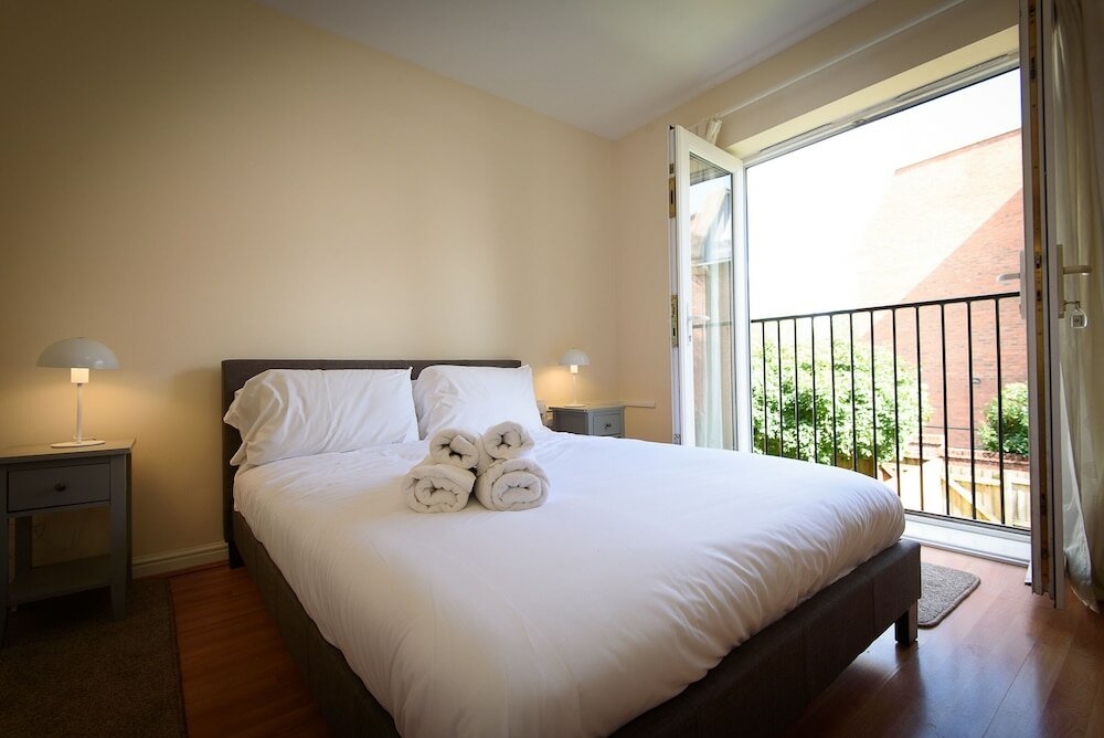 Фото Karah Suites - Harescombe House