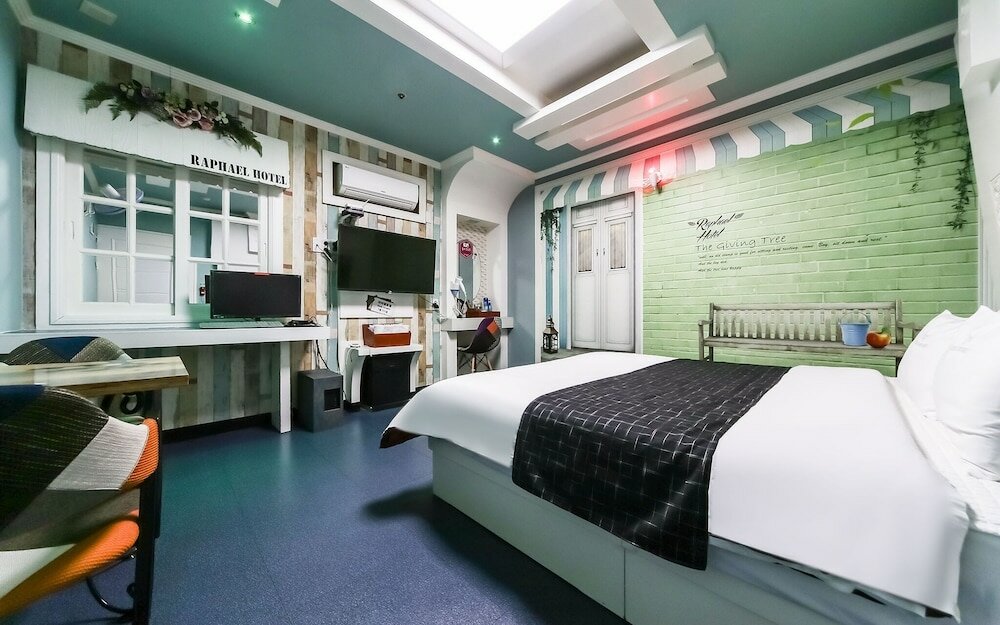 Фото Changwon Sangnam-dong Raphael