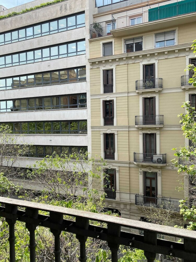 Фото Uma Suites Pau Claris