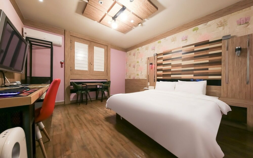 Фото Daejeon Yongjeon Richtel