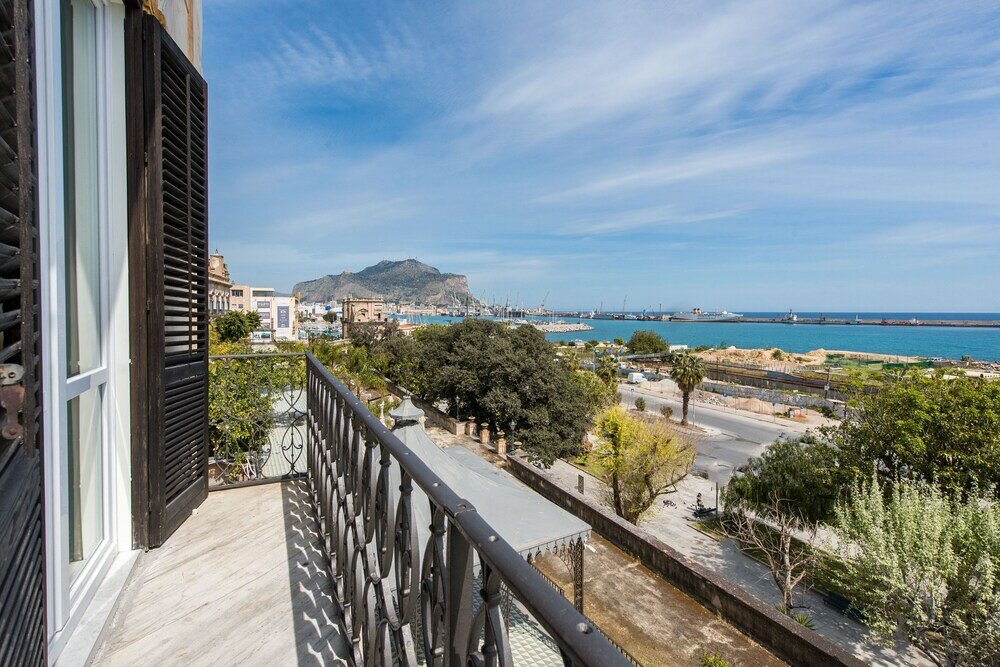 Фото Loft Trinacria con vista mare