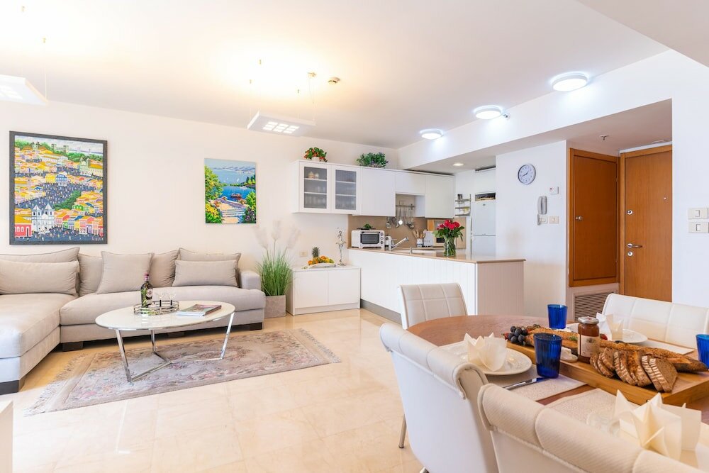 Фото DeluxeApartment with Views of the Marina