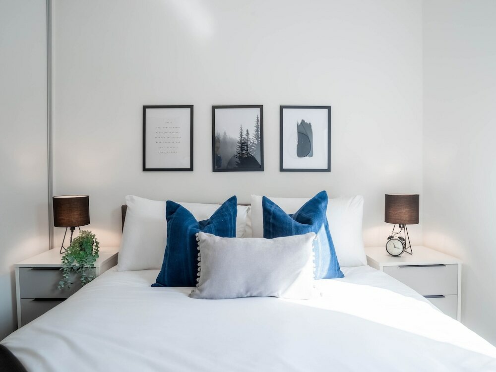 Фото The Interchange Apartment by Opulent