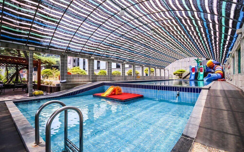 Фото Changwon Bukmyeon Nouage Cullinan