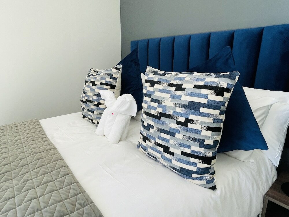 Фото Urban Elephant 16 on Bree