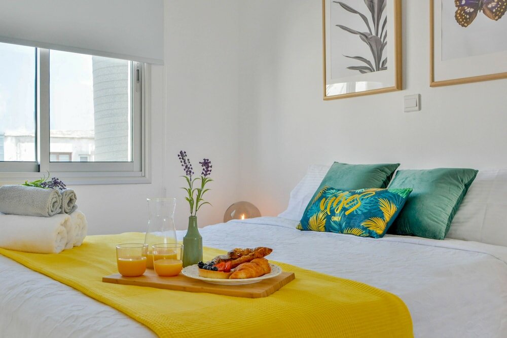 Фото Phaedrus Living: Seaside Luxury Flat Lighthouse 53