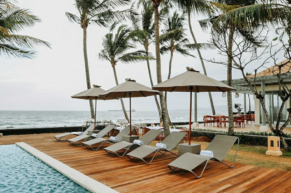 Фото Nirwana Beach & Resort