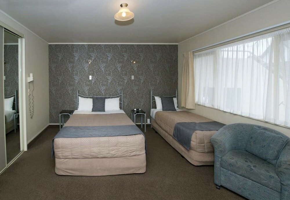 Фото Geneva Motor Lodge