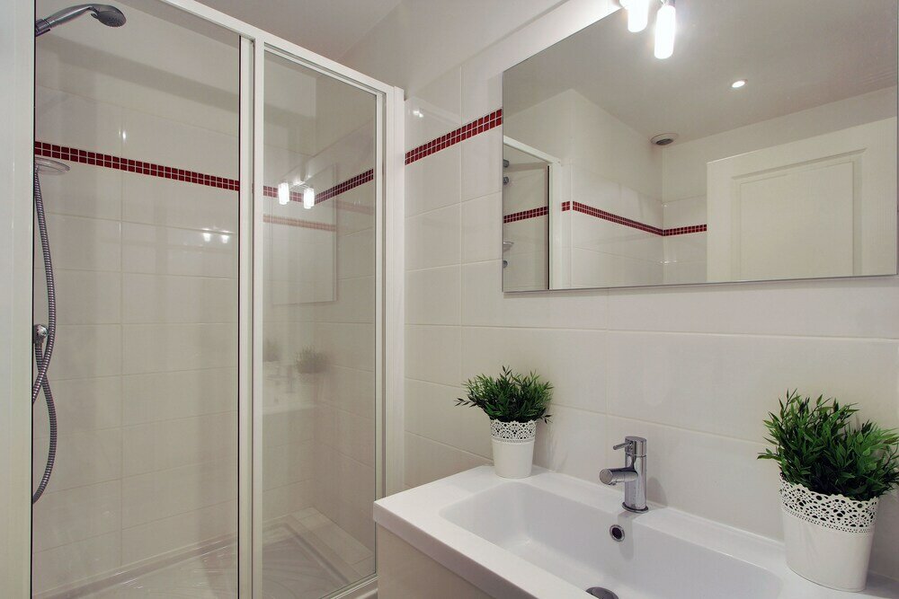 Фото Short Stay Group Museum View Serviced Apartments