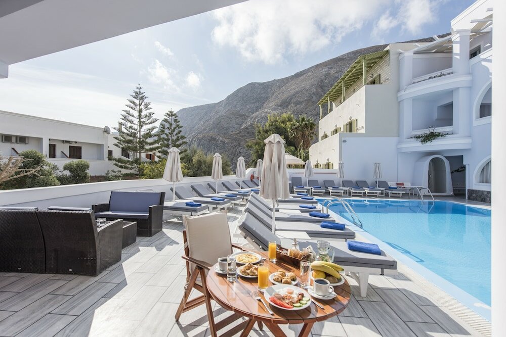 Фото Blue Waves Hotel