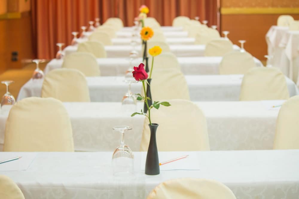 Фото Tai-Pan Hotel