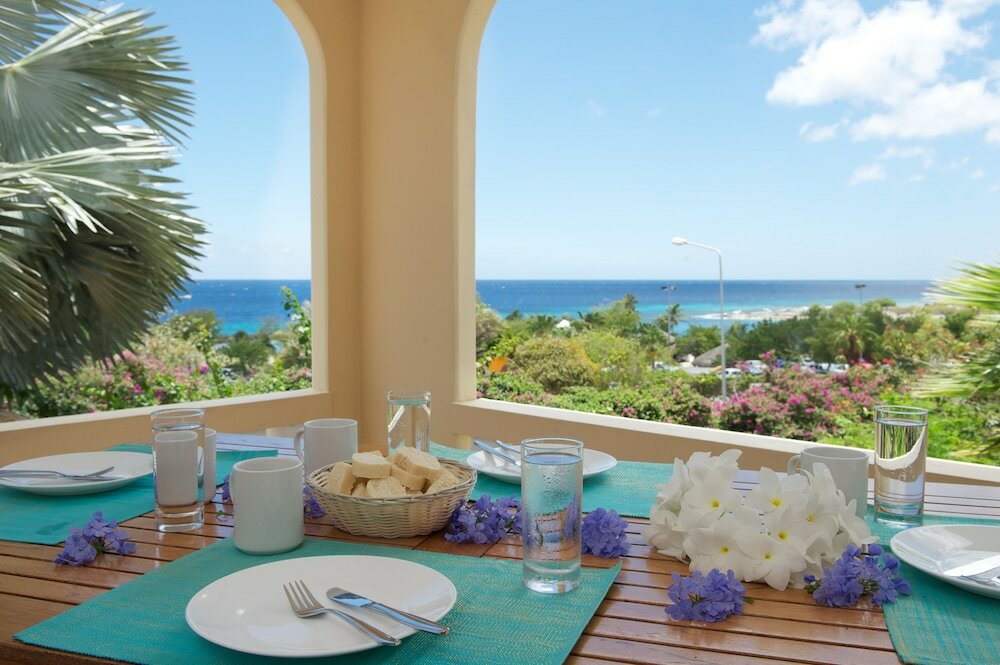 Фото Livingstone Jan Thiel Beach Resort