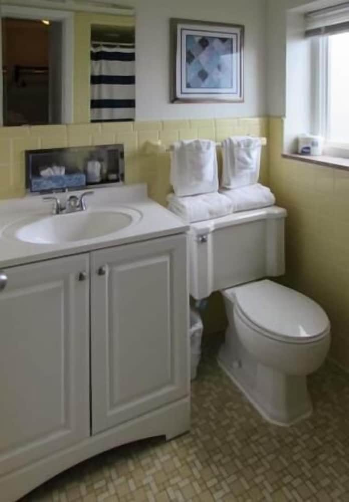 Фото The University Inn Ann Arbor