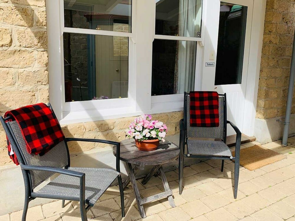 Фото Arrowtown Lodge