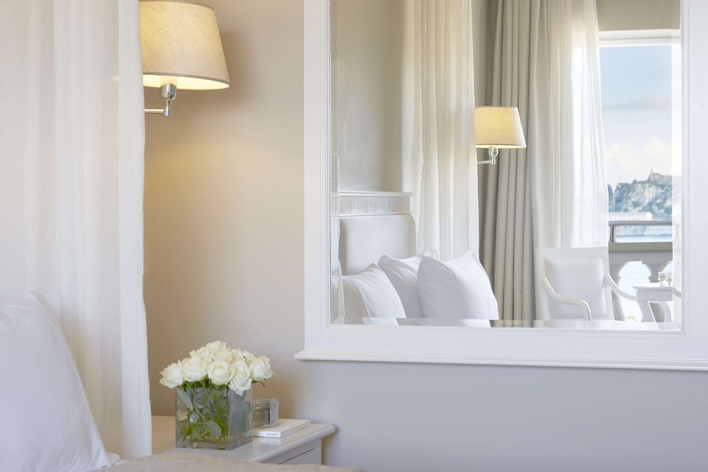 Фото Mon-Repo Suites