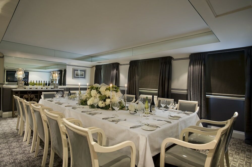 Фото The Montague On The Gardens by Red Carnation Hotel Collection