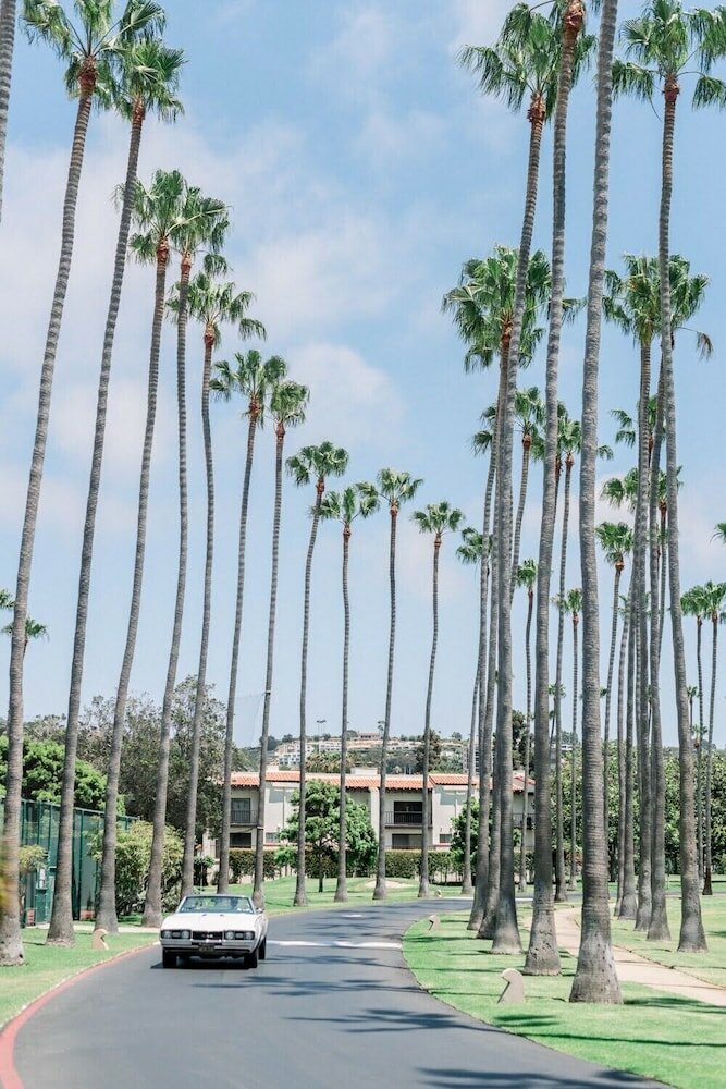 Фото La Jolla Beach and Tennis Club