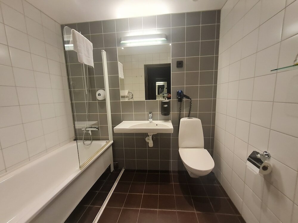 Фото Hotell Bellevue