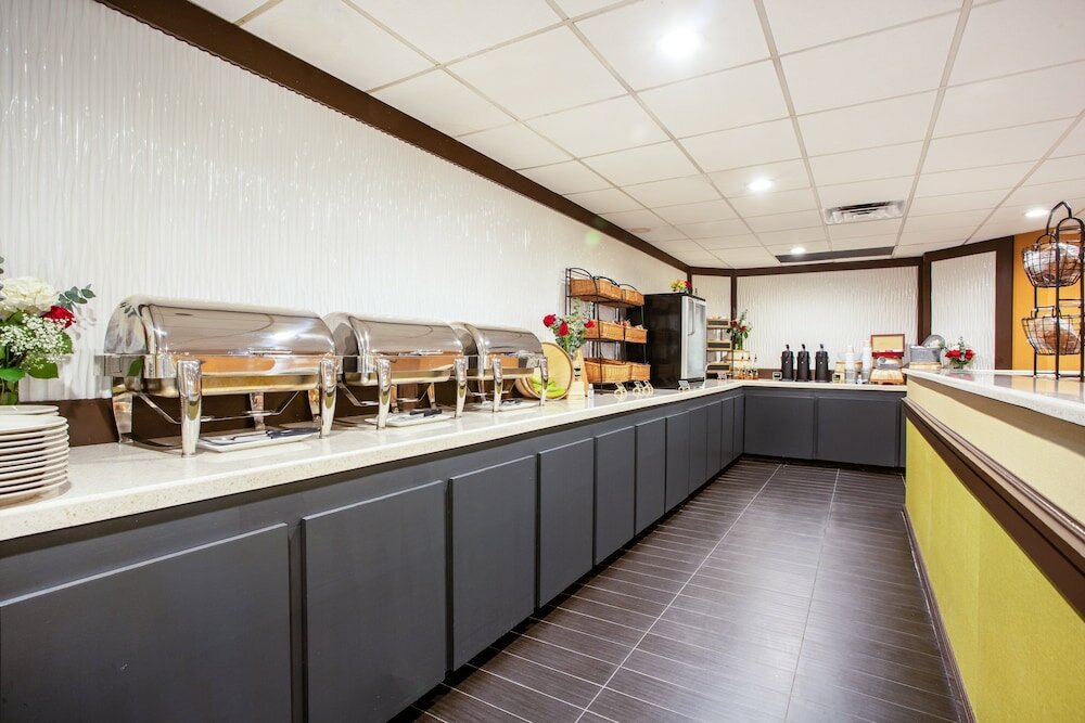 Фото Holiday Inn Morgantown - Reading Area, an Ihg Hotel