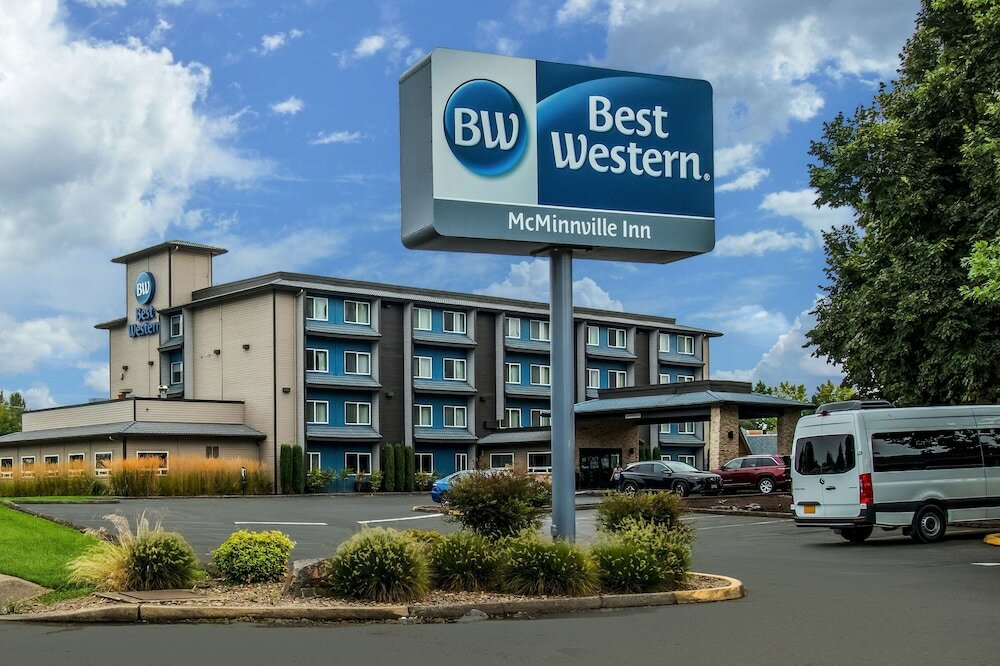 Фото Best Western McMinnville Inn