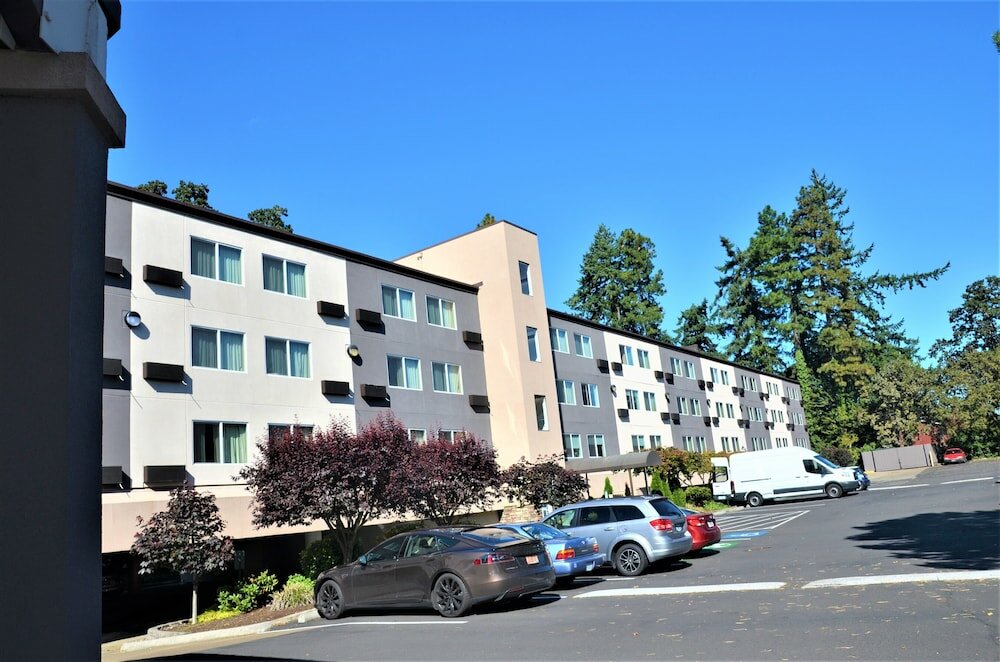 Фото Comfort Inn & Suites Beaverton - Portland West