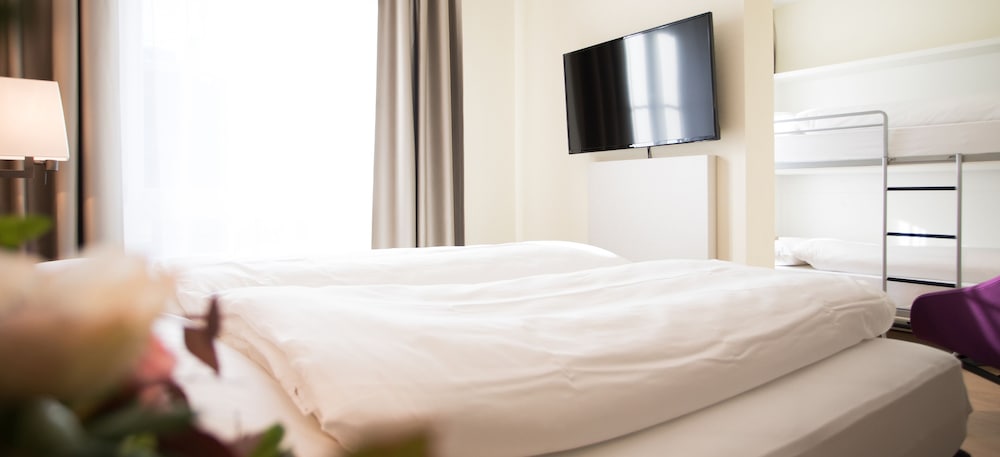 Фото Kreuz Bern Modern City Hotel