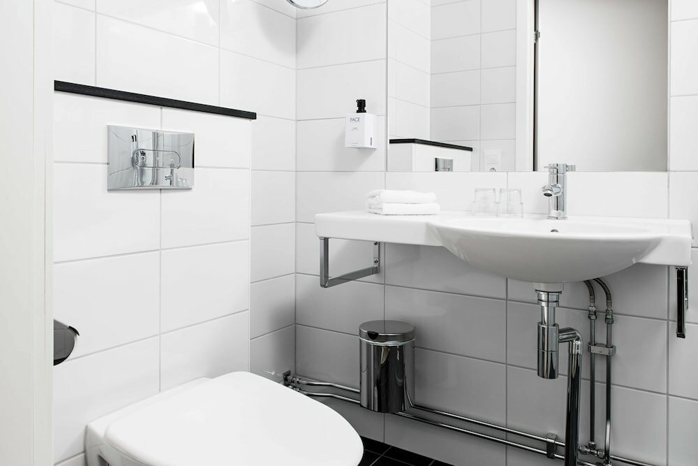 Фото Scandic Täby