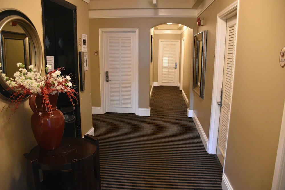 Фото South Beach Plaza Hotel