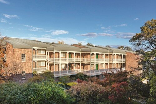Гостиница Adina Serviced Apartments Canberra Kingston в Канберре