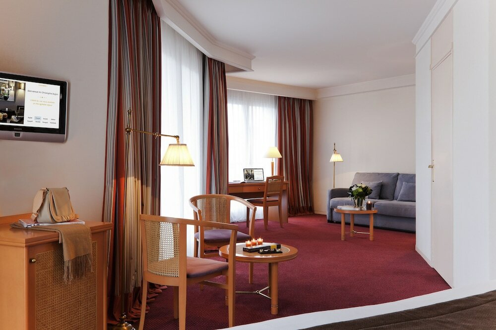 Фото Hôtel Barrière l'Hôtel du Lac